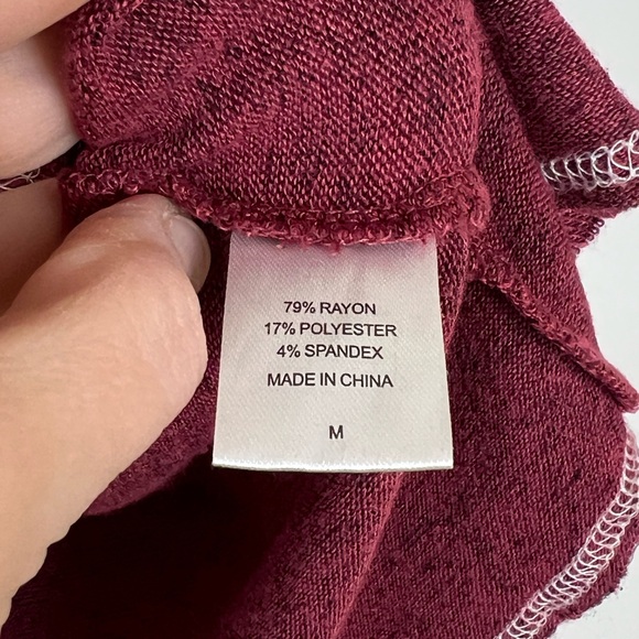 Earthbound sweater hoodie drawstrings burgundy Sz M - Picture 7 of 8